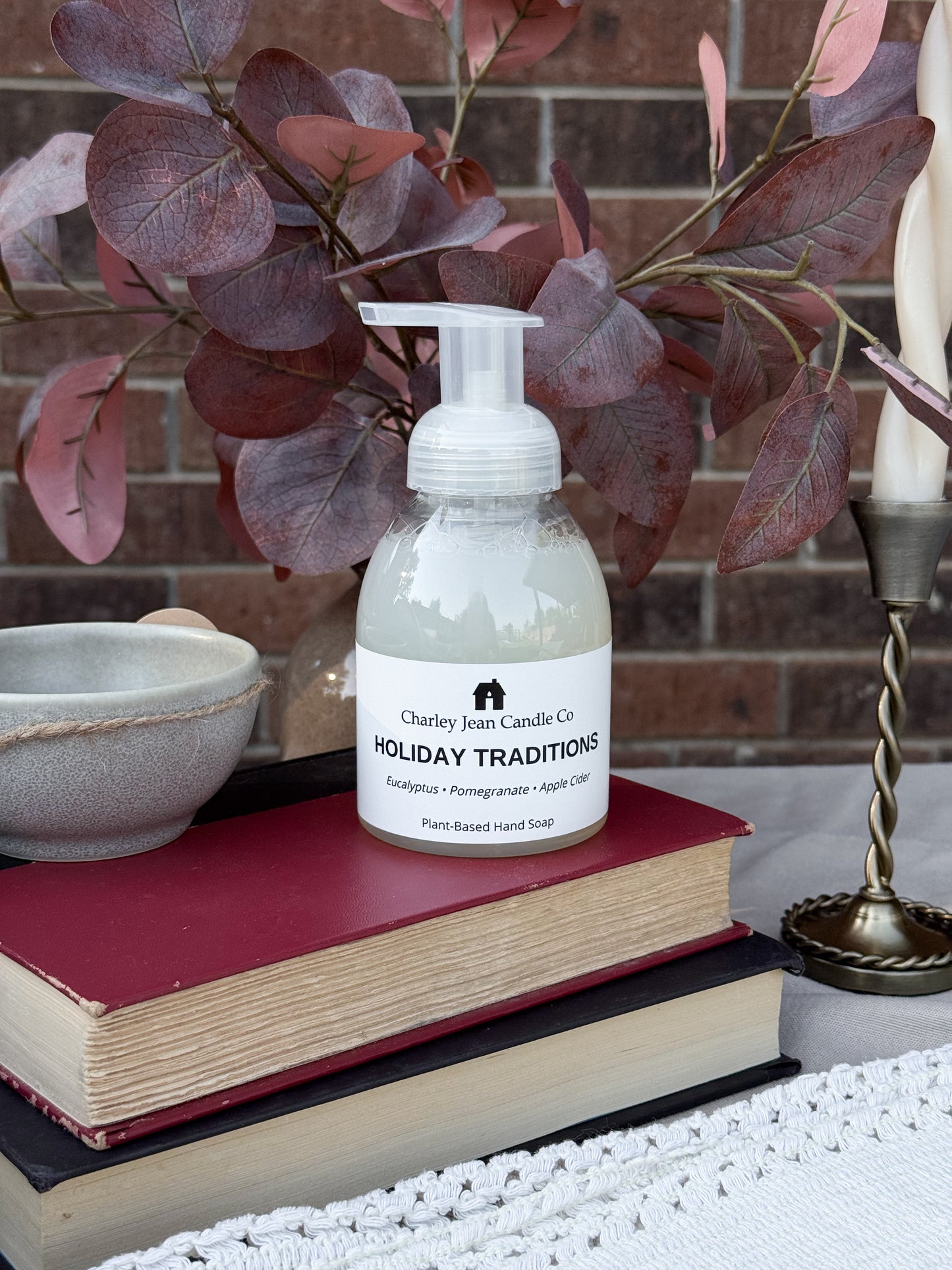 Holiday Traditions Foam Hand Soap